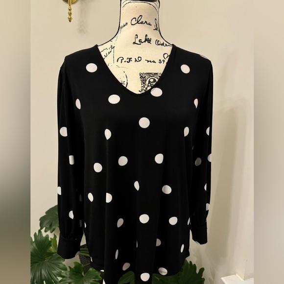 Adrianna Papell Size XL Black Polka Dot Puff 3/4 Sleeve Top V Neck Womens - Picture 5 of 7